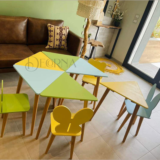 Ensemble coloré de jeu et d’étude