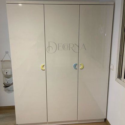 Armoire à portes coulissantes moderne