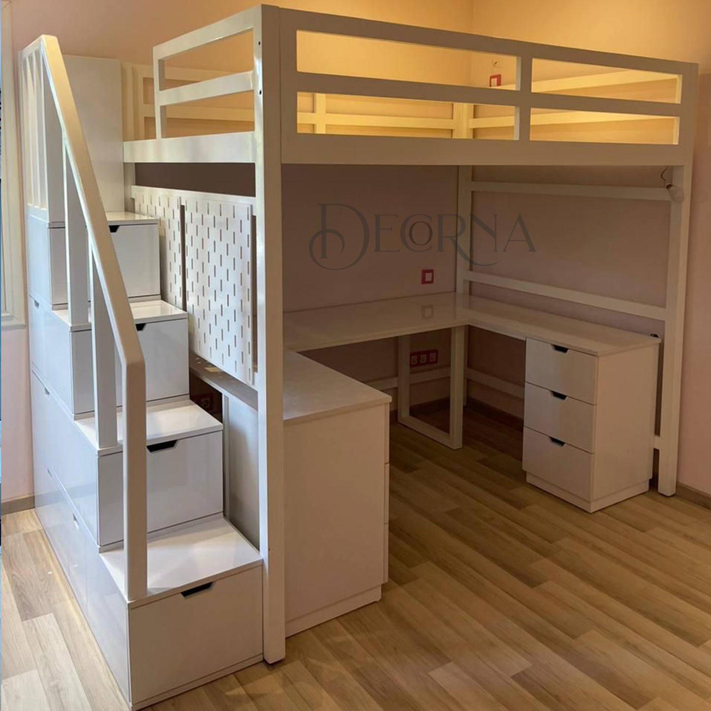 Lit mezzanine avec bureau intégré