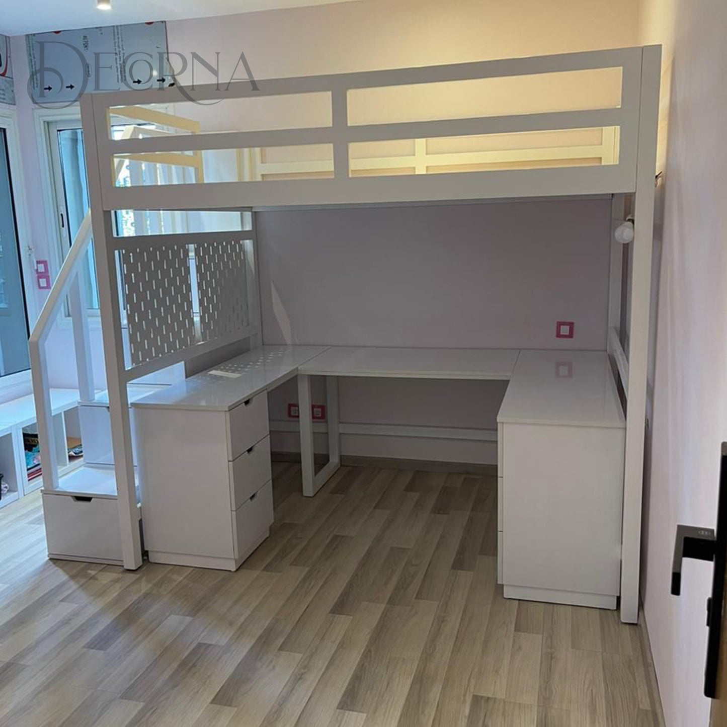 Lit mezzanine avec bureau intégré