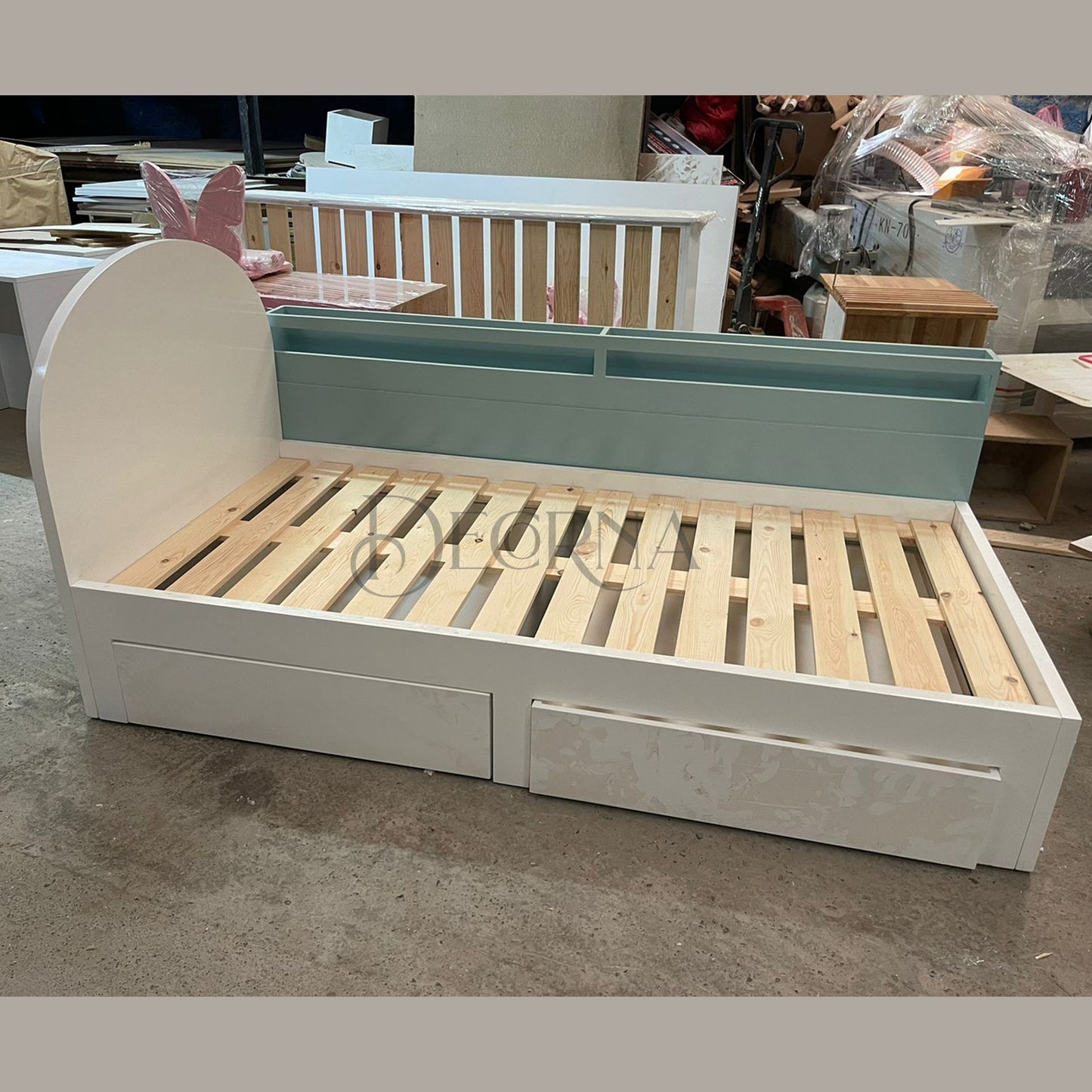 Lit de rangement Decorna Nova avec étagère arrière